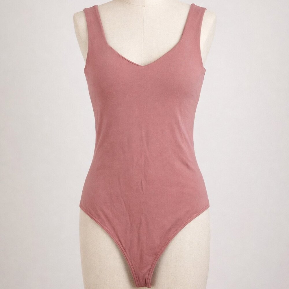 Intimately free people blush pink v neck seamless bodysuit size M/L medium large